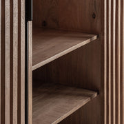 Gàbia mangófa polcos belső részlet, homokfúvott felülettel