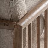 Grebin kollekció fotel részlet – fa és textil harmonikus találkozása