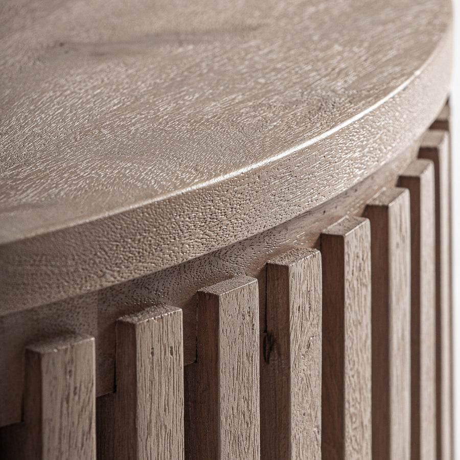 Natúr mangófa dohányzóasztal felületközelkép – matt, természetes textúra