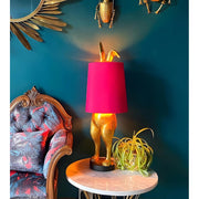 Aranyszínű, nyuszi formájú, glamour stílusú díjnyertes asztali lámpa rózsaszín búrával.