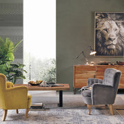 Akácfából és acélból készült tálaló.