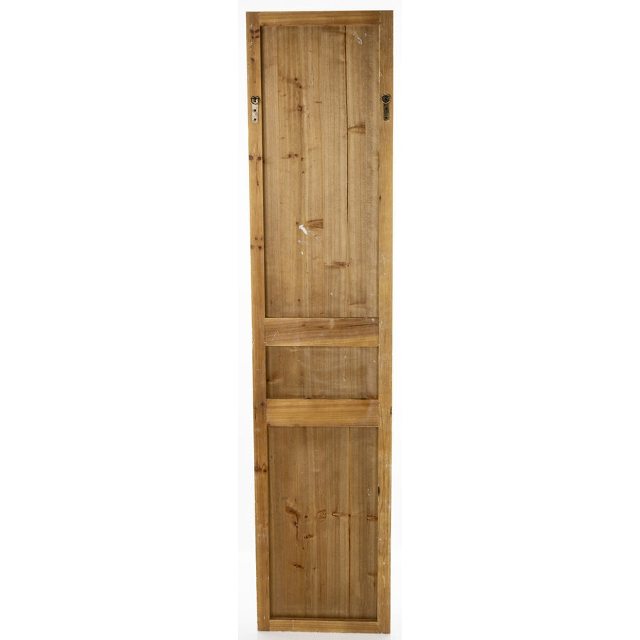 Patinás, antikolt felületű,, kazettákkal és stukkókkal díszített, fenyőfából készült krémszínű falpanel.