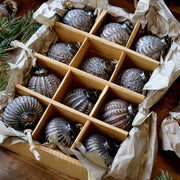 Vintage stílusú mokka üvegdíszek természetes csomagolásban