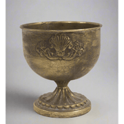 Óaranyszínű, fém díszkaspó.