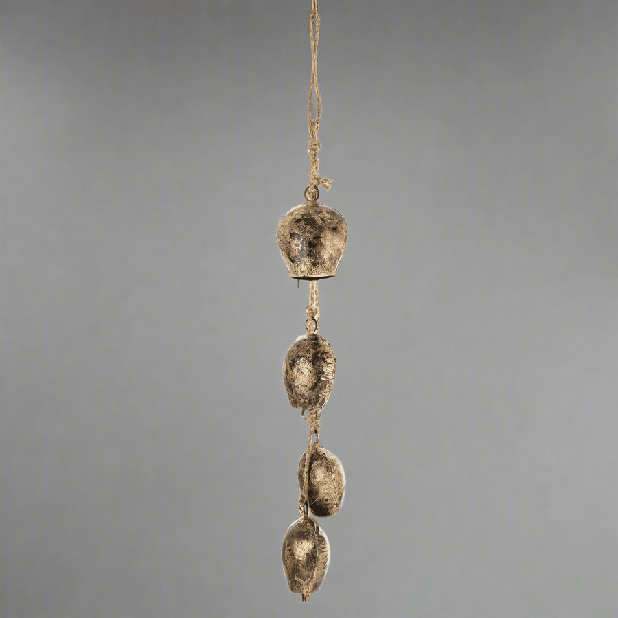 Aranyszínű karácsonyi kolomp szett.