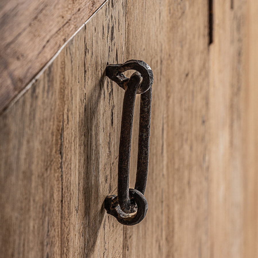 Natúr színű, újrahasznosított fenyőfából készült, kézműves tálaló.