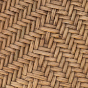 Barna színű, pácolt felületű rattanból készült karfás étkezőszék.