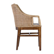 Mahagónifából és természetes növényi rattanból készült kézműves karosszék..