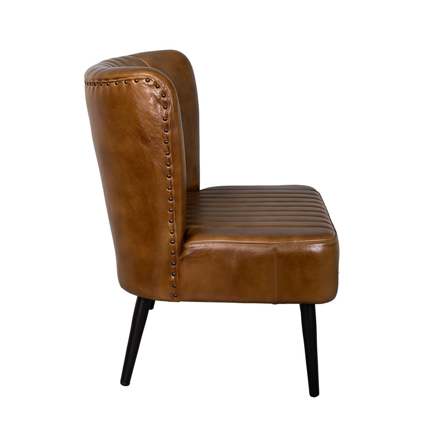 Cadillac bőr klubfotel oldalnézet fekete fém lábakkal