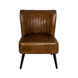 Cadillac bőr klubfotel elölnézet modern loft enteriőrben