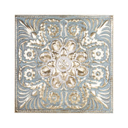 Casa Roma négyzet alakú fém fali dekoráció, antik arany és kék színben, virágmintás dombornyomással.