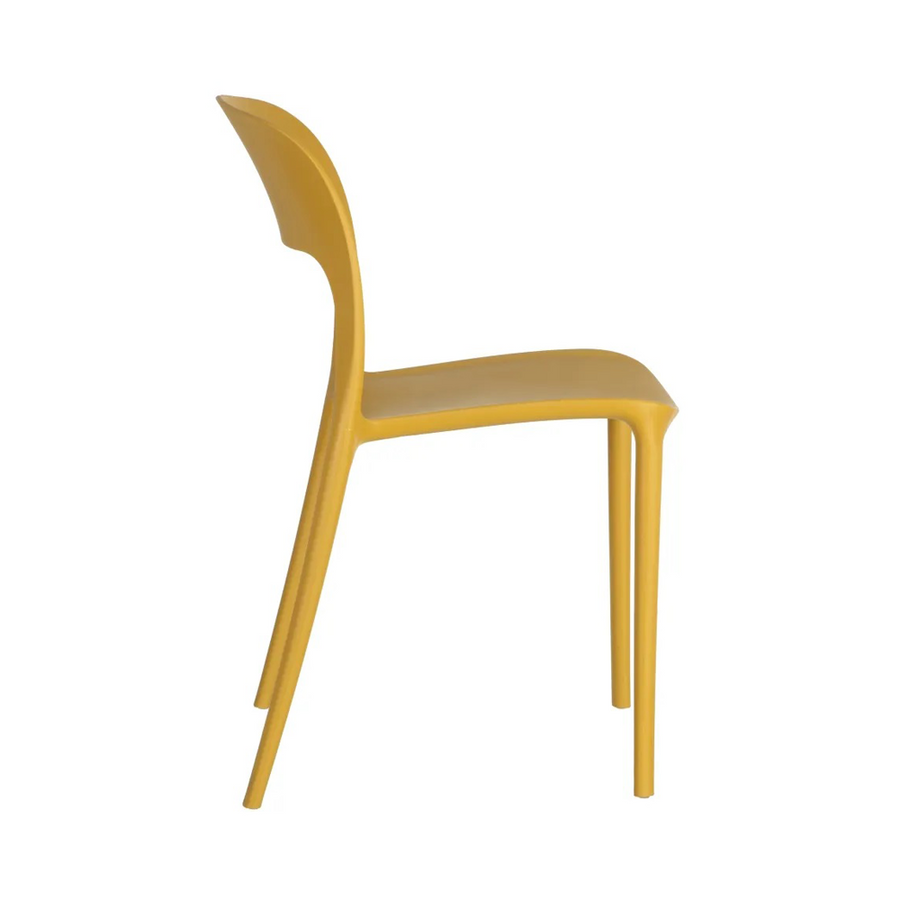 Sárga polipropilén bisztrószék.