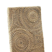 Növényi rattanból és banánlevélből készült kézműves étkezőszék..