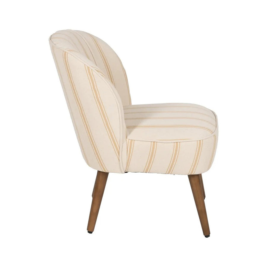 Fotel oldalnézetből – lekerekített háttámla és kényelmes ülőfelület.