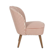 CLUB EMMA klub fotel oldalsó nézetben, lekerekített háttámlával és fa lábakkal.