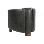 Fekete színű valódi marhabőrrel kárpitozott kis méretű klubfotel.