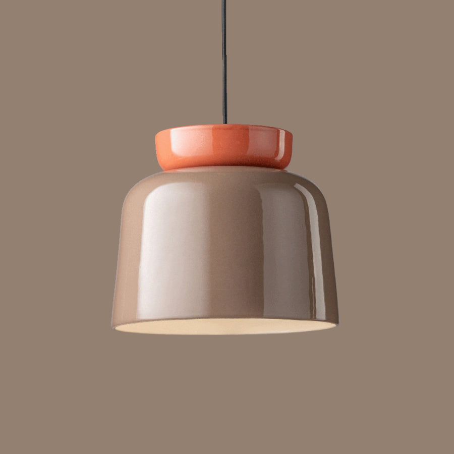 Formatervezett kortárs design függeszték lámpa.