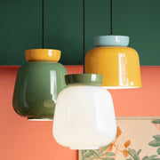 Formatervezett kortárs design függeszték lámpa.