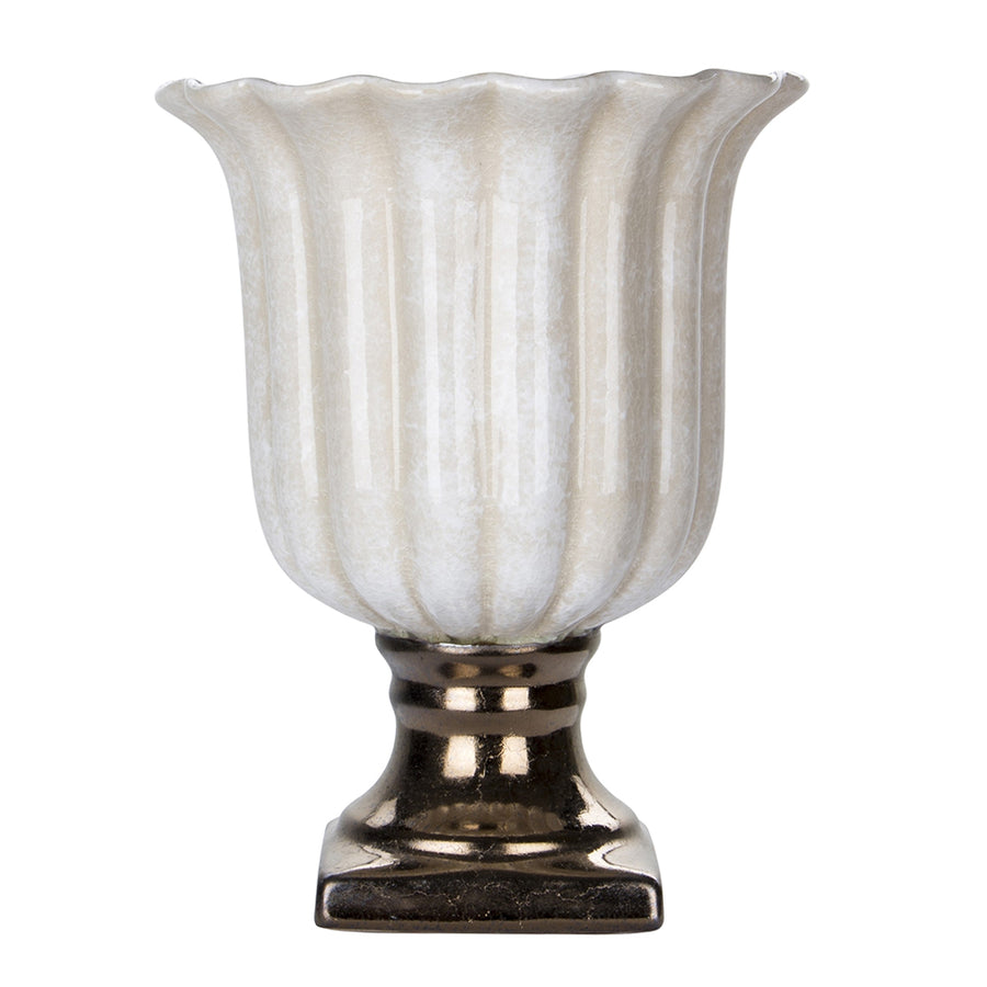 Krémszínű, mázas kaspó bordázott felülettel és klasszikus formával – oldalnézetből