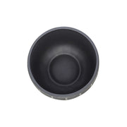 Modern kaspó belső felülete fekete mázzal, kerámia anyagból