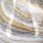 Fémből készült, márvány mintás kézműves design váza.