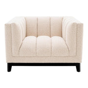 Krémszínű buklé szövettel kárpitozott, prémium minőségű, formatervezett design fotel.