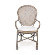 EDELINA rattan szék karfával, elölről nézve, fehér párnával