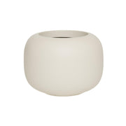 ELEMENTAL SPHERE LOW XS selyemfehér kompozit design kaspó 35 cm átmérővel, minimalista megjelenéssel