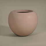 Púderpink ELEMENTAL STREAM S fiberglass kaspó matt felülettel és organikus formavilággal