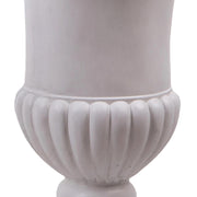 England kaspó kannelúrás részlet közelről, fehér műgyanta felület