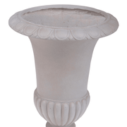 England homokszínű kaspó felső peremének részlete, kannelúrás mintázat