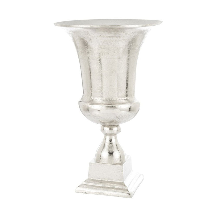 Alumíniumból készült, ezüstszínű váza.