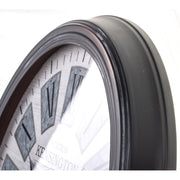 Vintage, loft stílusú, fémből készült, fekete-szürke színű nagy falióra.