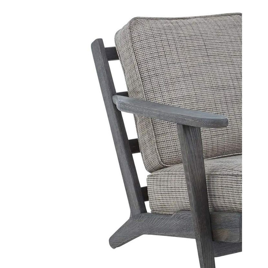 Amerikai tölgyből készült, szürke színű gyapjúpárnákkal kialakított fotel.