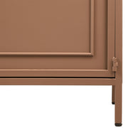 Fémből készült, barna színű, kortárs design vitrines szekrény.