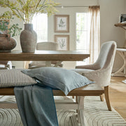 Tömör fenyőfából készült, kézműves pad.