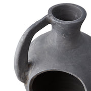 Korsó formájú, kézműves terrakotta lámpás.