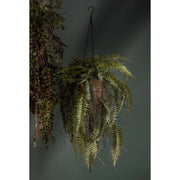 Függeszthető kialakítású, páfrány műnövény dekoráció.