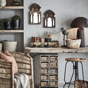 Barna színű, gomba formájú, fém design asztali lámpa.