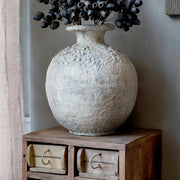 GRIMAUD 10 fiókos fa komód – dekoratív rusztikus megjelenés enteriőrben