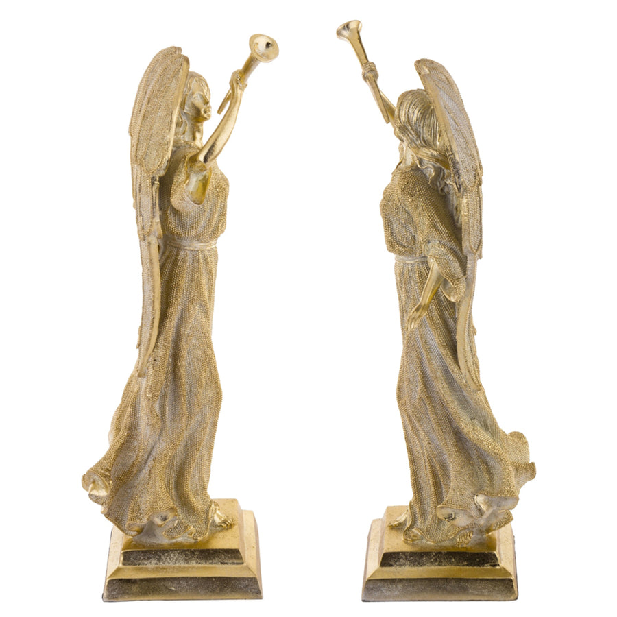 Aranyszínű, harsonás karácsonyi angyal figura.