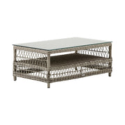 Üveglappal fedett, antikszürke színű, műrattan kerti dohányzóasztal.