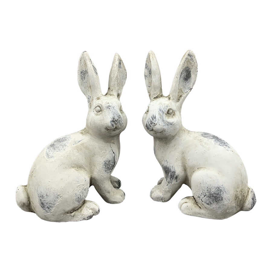 Antikolt felületű, krémszínű húsvéti nyuszi figura.