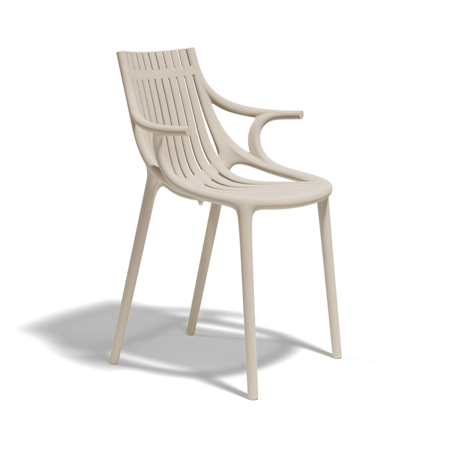 Ekrü színű design műanyag kerti karosszék.