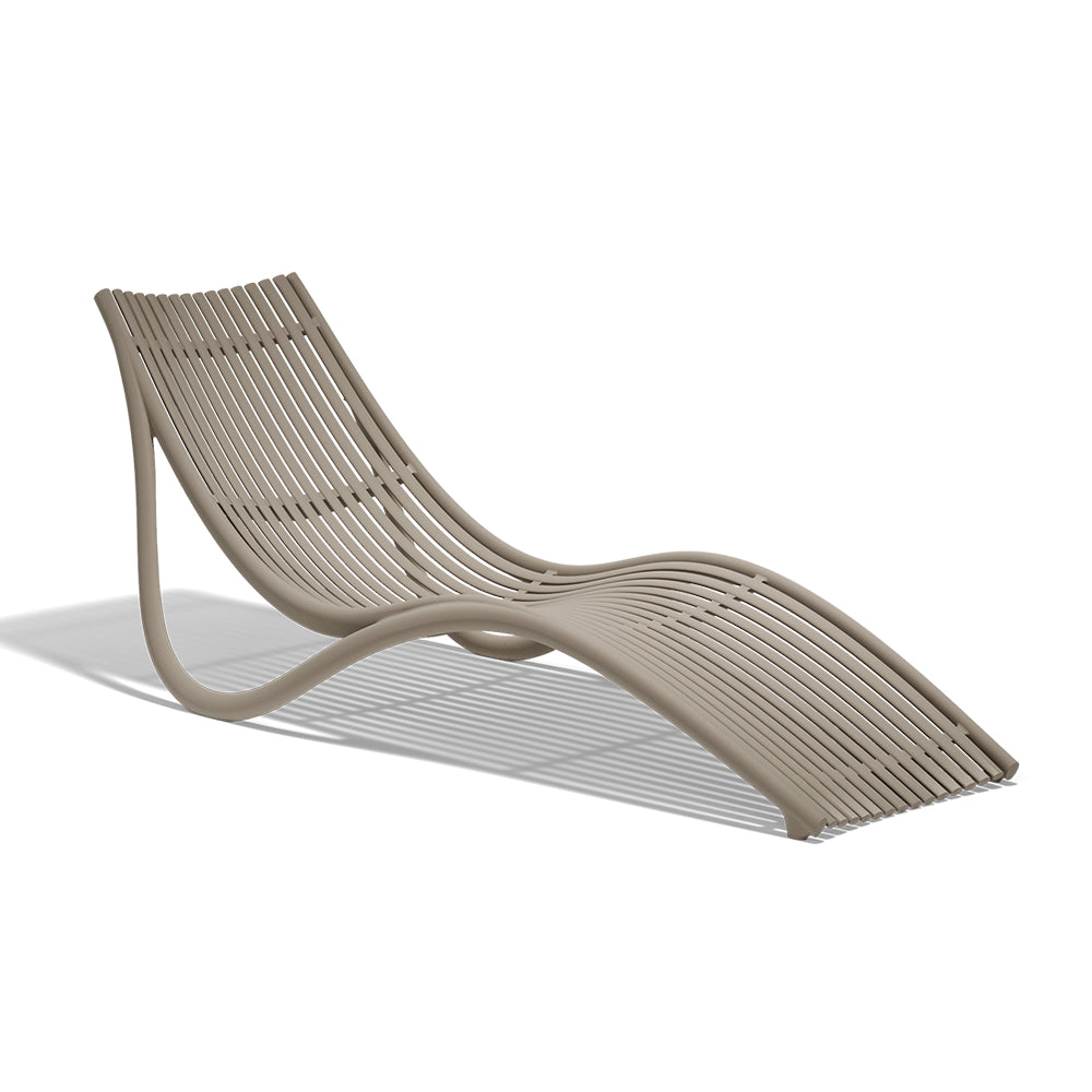 Taupe színű műanyag design napozóágy.