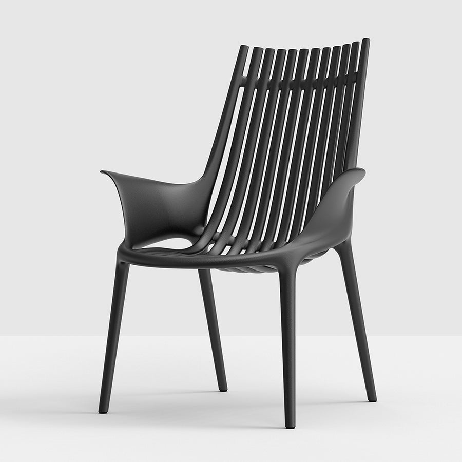 Fekete színű, műanyag design pihenő kerti karosszék.