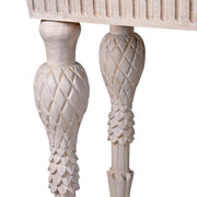 Tömör akácfából készült, ananászlábas exkluzív kézműves konzolasztal.