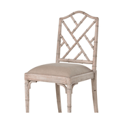 Tömör akácfából faragott, exkluzív, kézműves szék.