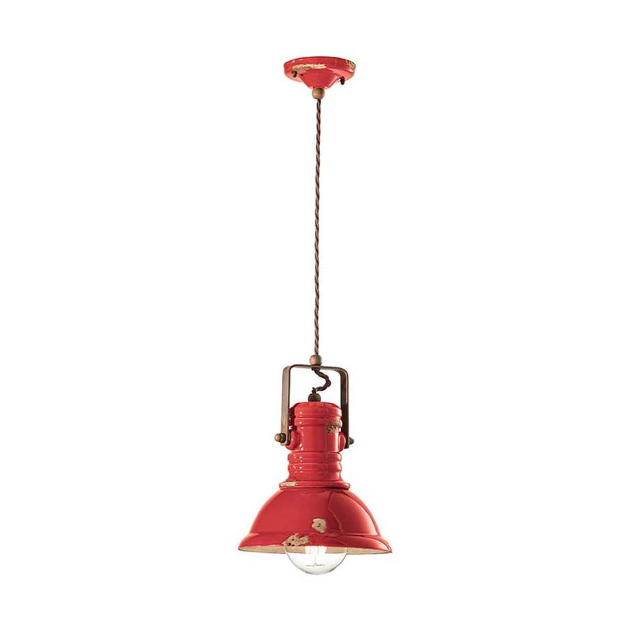 Vintage piros színű ipari lámpa.