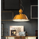 Rusztikus, ipari stílusú, sárga színű mázas kerámiából és fémből készült, textilburkolatú vezetékkel kialakított, kézműves függeszték lámpa .